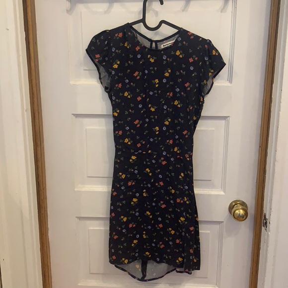 Reformation mini dress! Size 2 - Picture 1 of 4